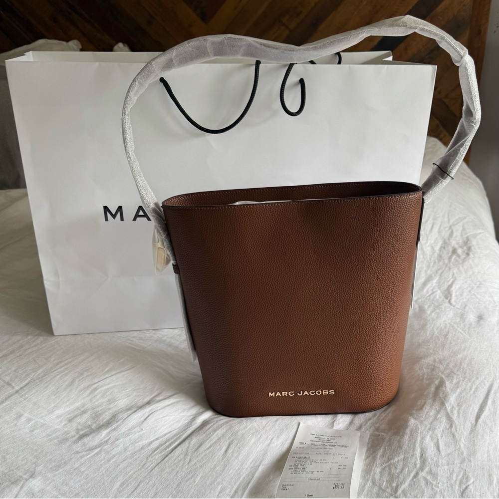 Marc Jacobs Brown Leather Shoulder Bag Minimalist Design